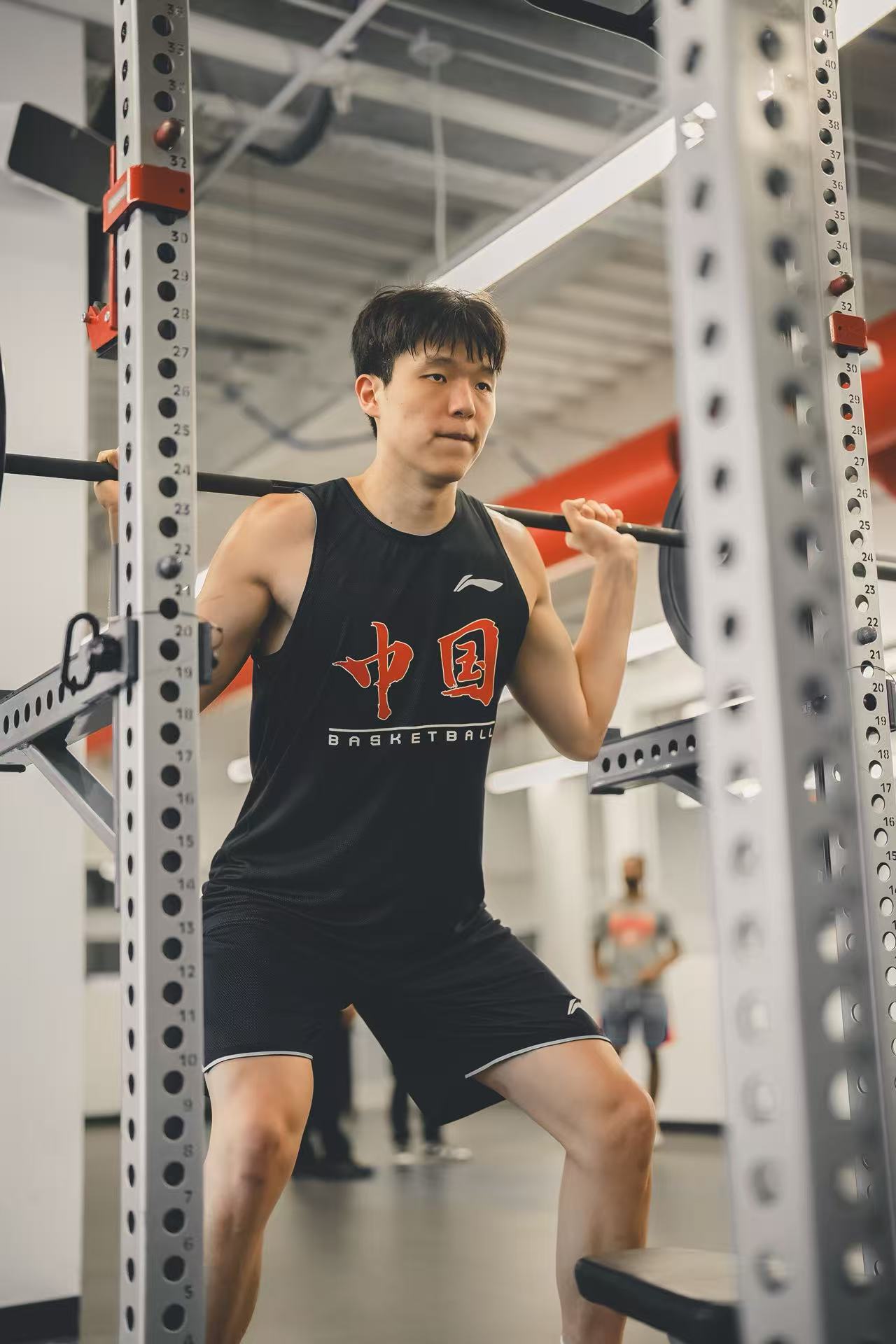 转会期突围战来临；波尔图围绕NBA季后赛防线松动；话题不断；训练强度明显提升的简单介绍-友博网站